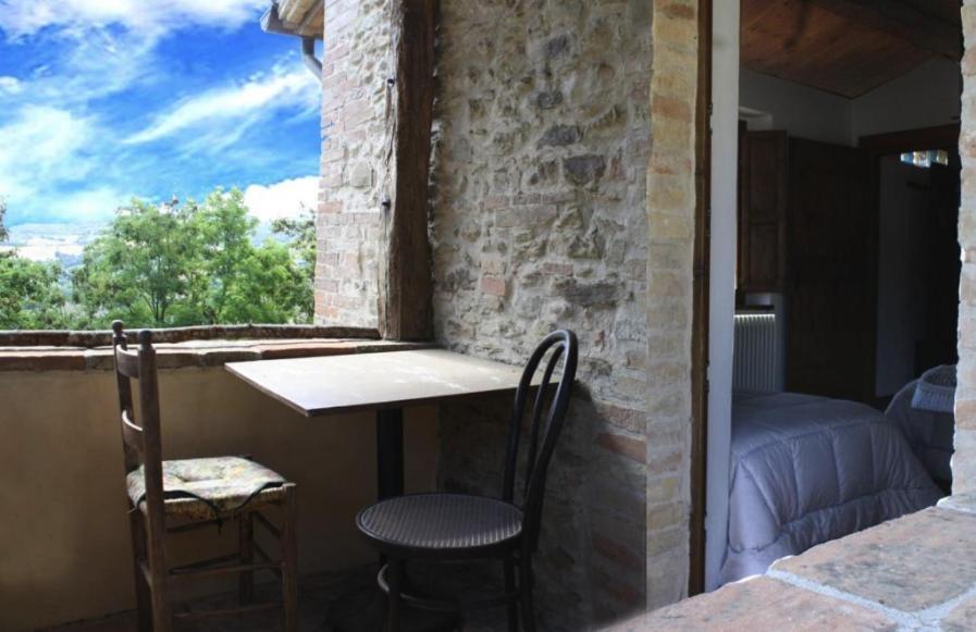 Country House Ca' Vernaccia Pensionat Urbino Exteriör bild