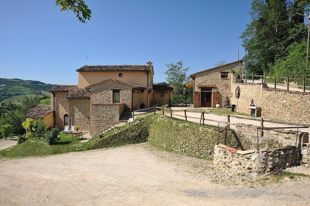 Country House Ca' Vernaccia Pensionat Urbino Exteriör bild